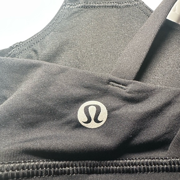 Lululemon Women’s Black Energy Medium Support Gym Yoga Crossback Bra- Size 2 - Picture 4 of 8